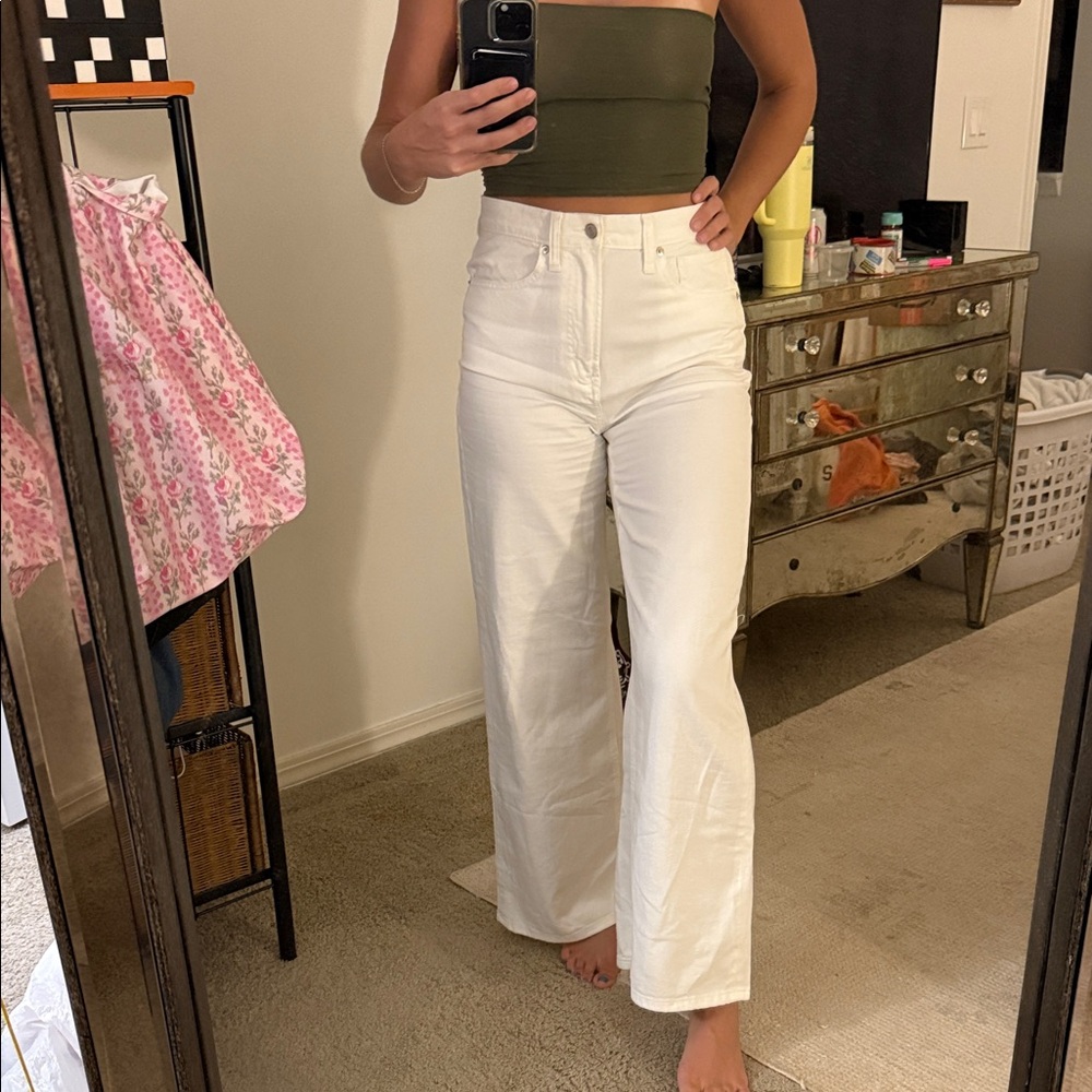 Gap White High-Waisted Wide-Leg Jeans